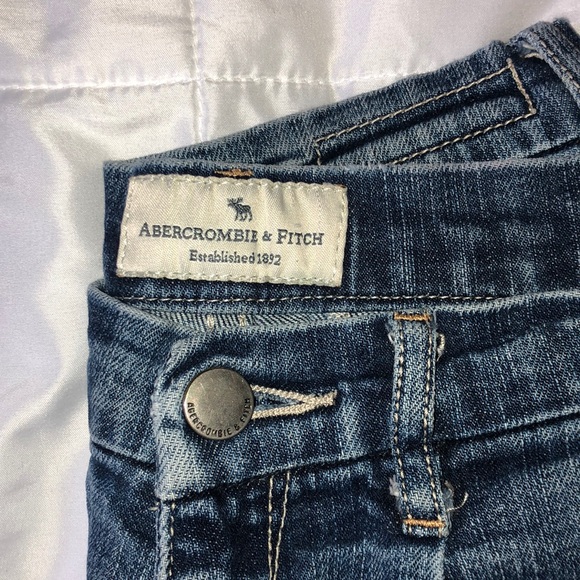 Shorts - Picture 3 of 3